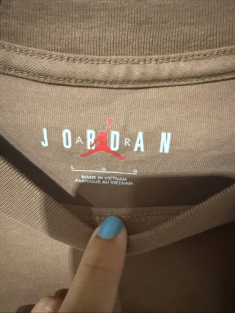 Jordan Brown Short Sleeve Tee with Pink Logo - Picture 2 of 4